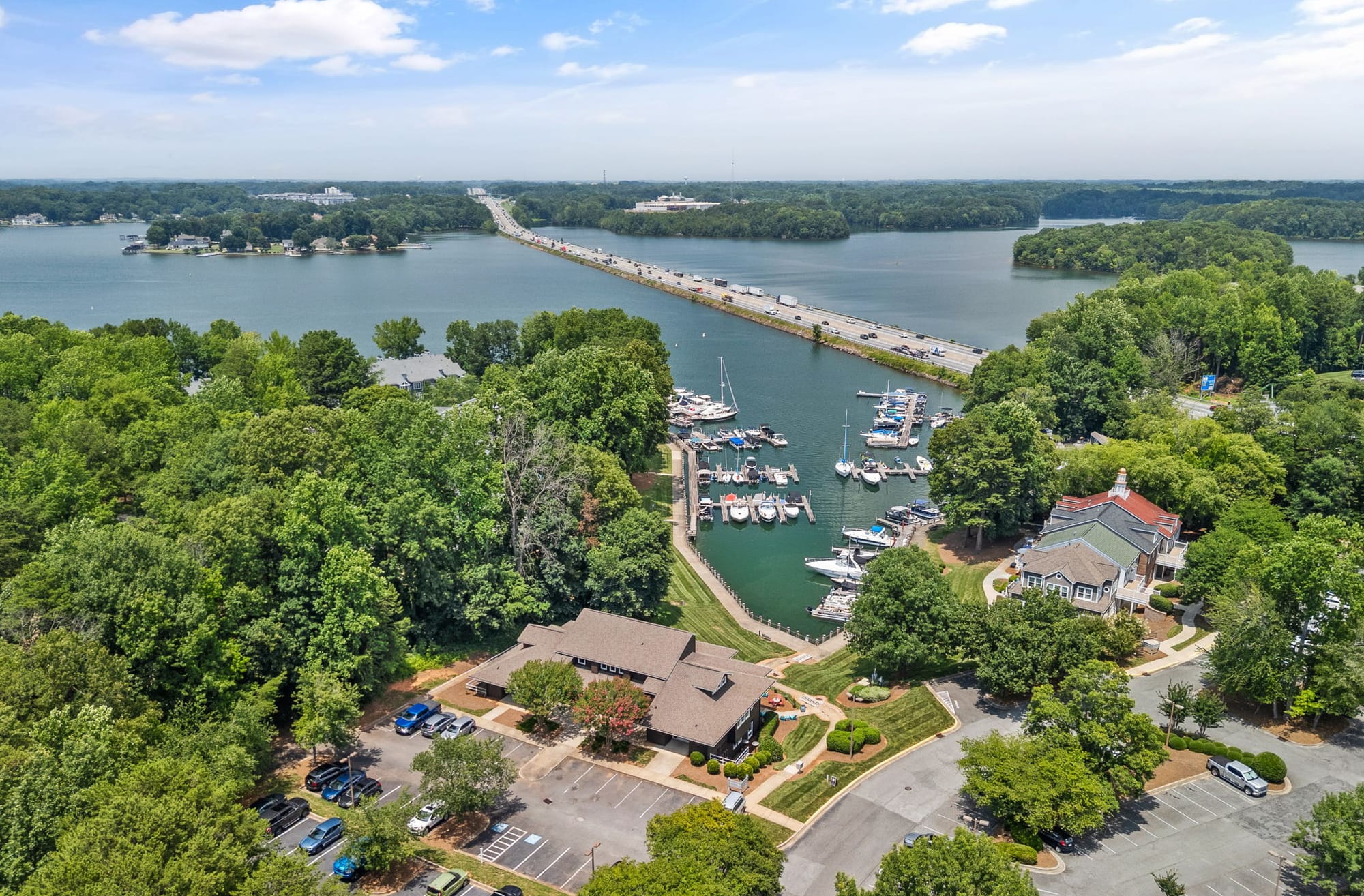 Ample car & boat parking
