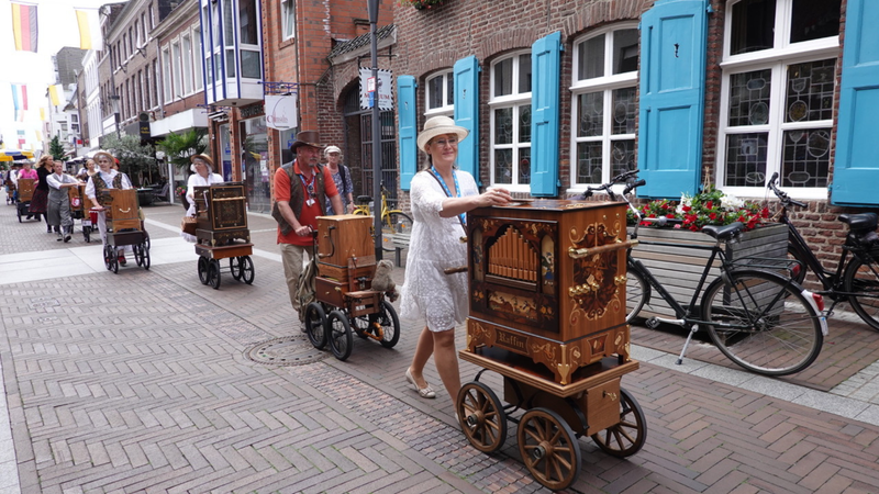 DREHORGELPARADE