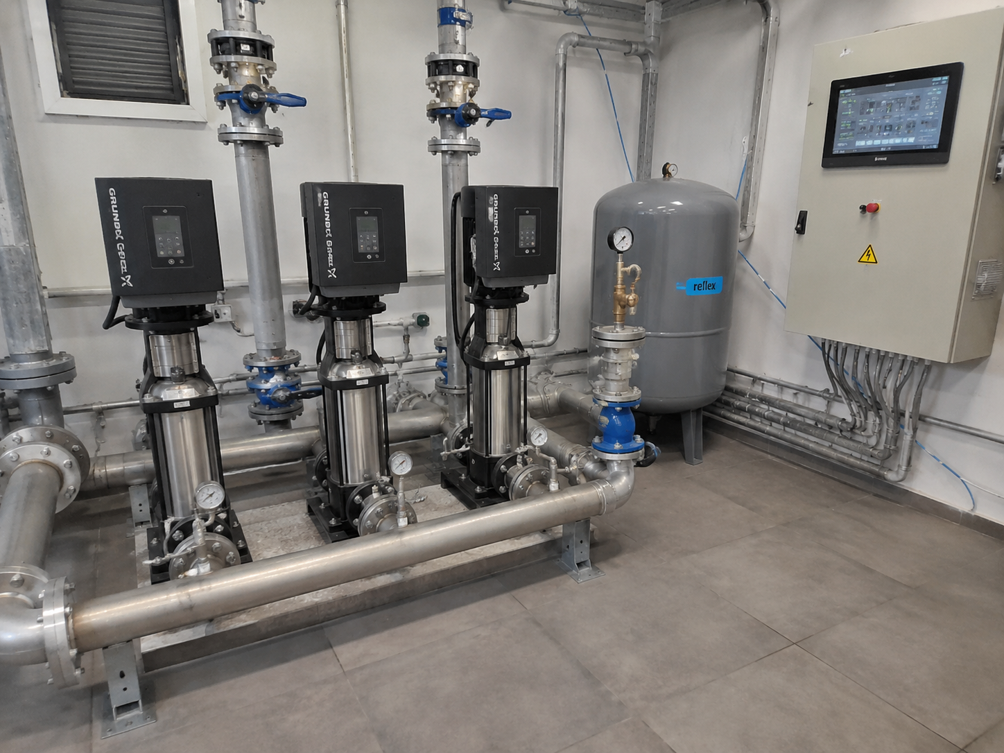 Water pressure boosting pumps