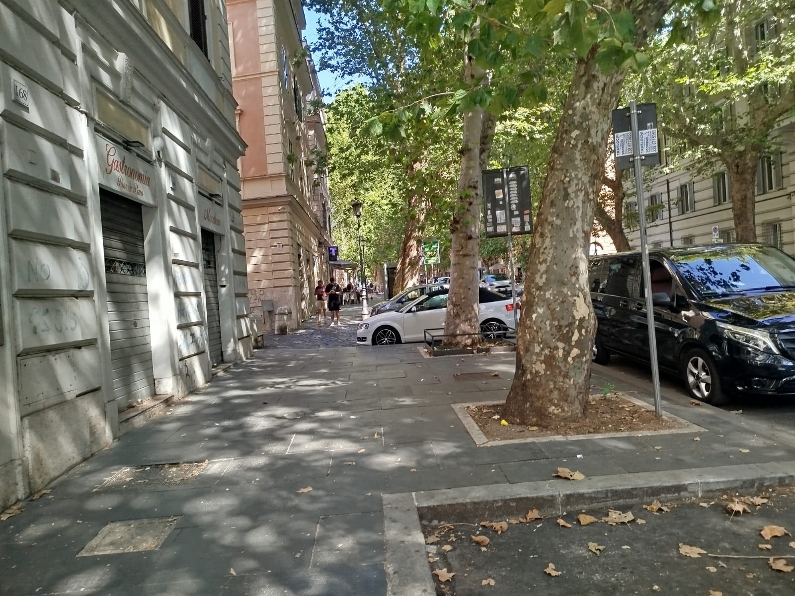 MONTI - Via Merulana