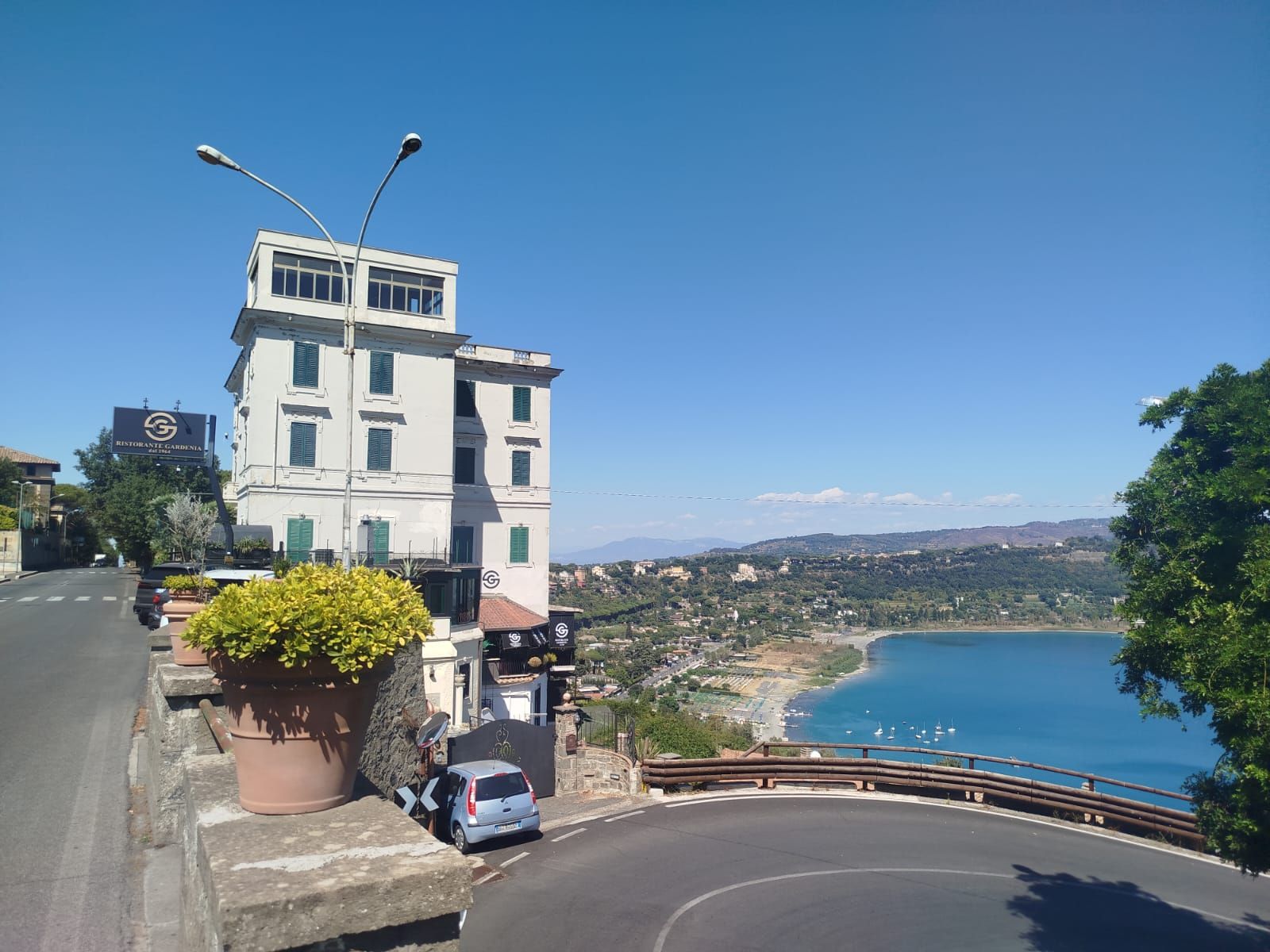 CASTEL GANDOLFO – VIALE BRUNO BUOZZI