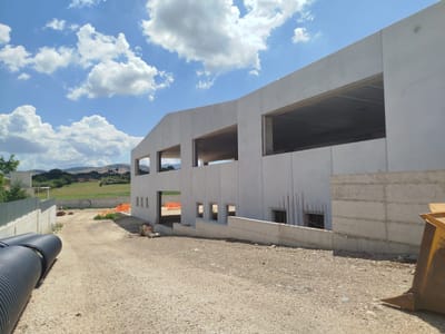 LARIANO - Via Napoli