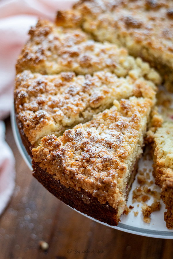 Streussel à la rhubarbe et crème anglaise