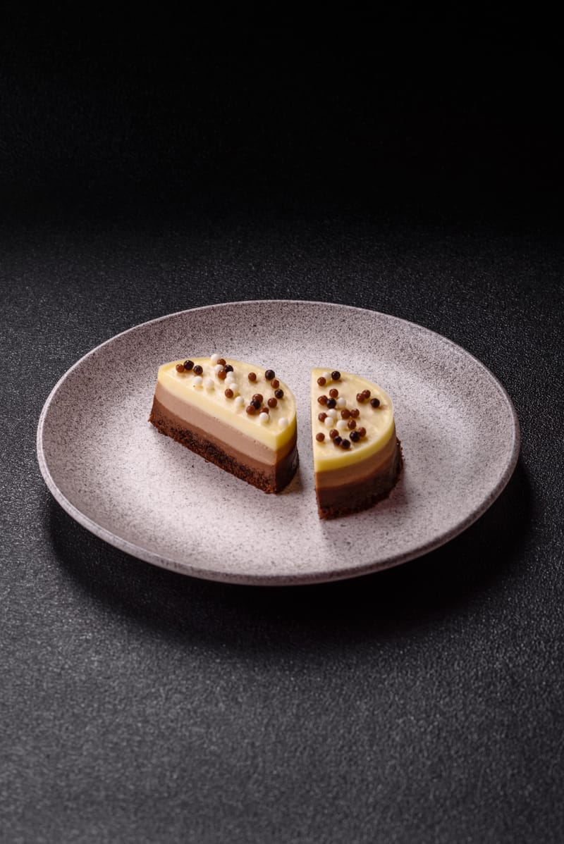 Entremet aux 3 chocolats crème anglaise