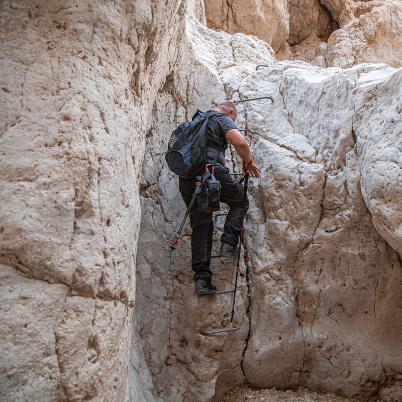 По краям  Иудейской пустыни- три ущелья в одном треке-13 км
