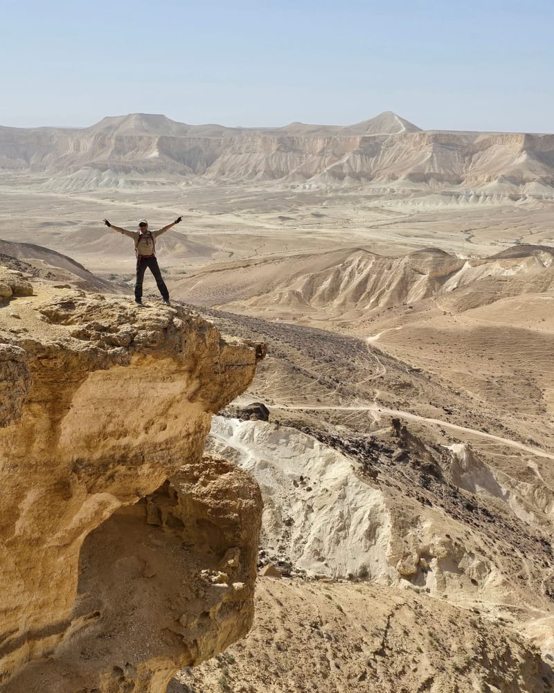 Набатейский Негев (Эйн-Акев, Ход-Акев, Маале Давшон) -16-17 км, средний плюс..