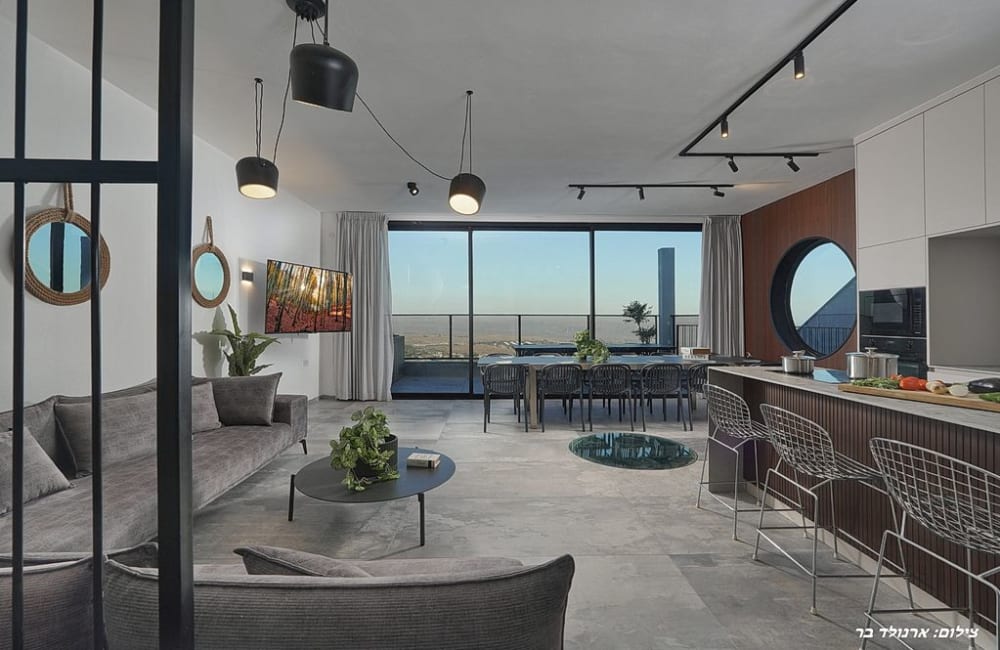 Luxury complex in the Nof Kinneret neighborhood