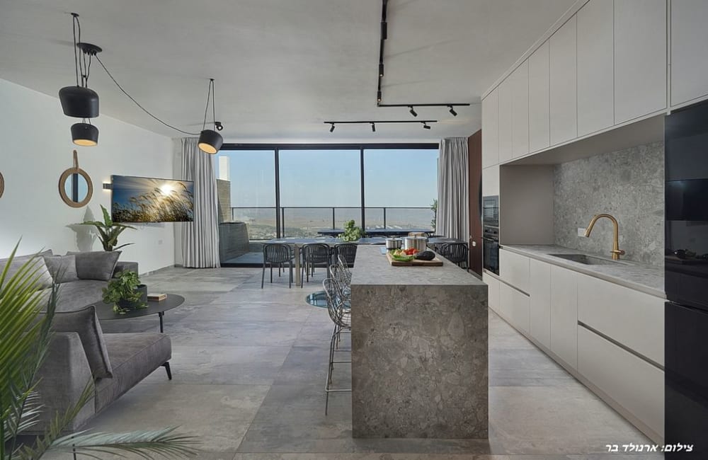 Luxury complex in the Nof Kinneret neighborhood