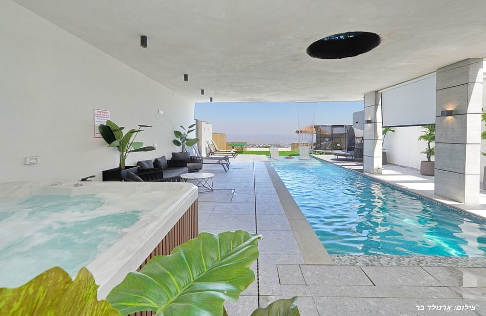 Luxury complex in the Nof Kinneret neighborhood