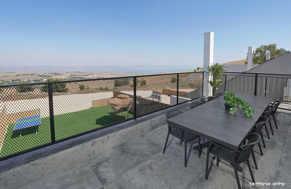 Luxury complex in the Nof Kinneret neighborhood