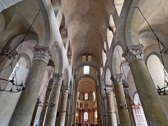 Amigos del Románico. Saint-Nectaire. Cabecera Interior (Foto: Alfonso Crespo) 