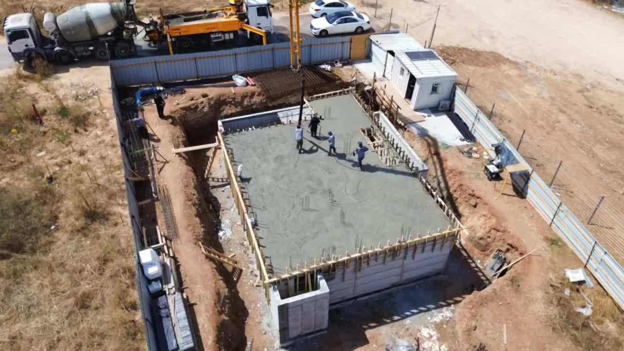 שלב יציקת רצפת קומת הקרקע