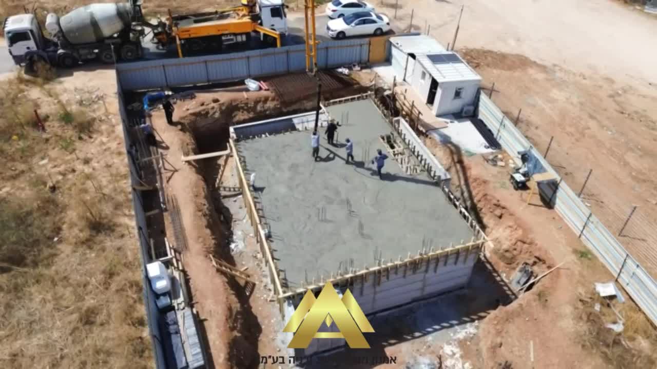 שלב יציקת רצפת קומת הקרקע