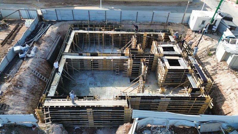 09/2024- שלב יציקת רצפת הקרקע 