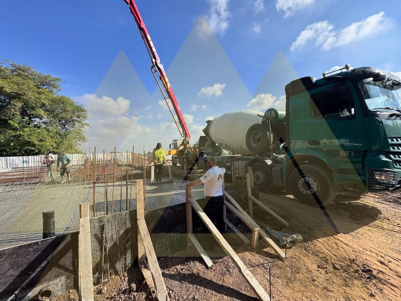 12/2024- יציקת רצפת קרקע 