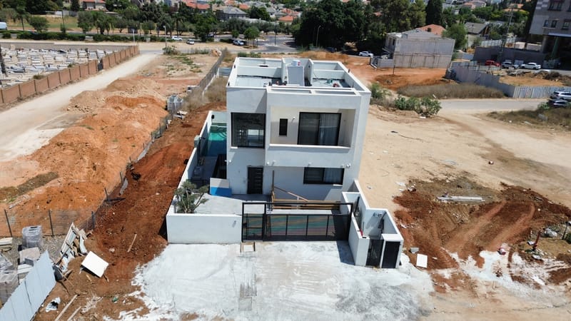 סיום הבנייה- 08/2024
