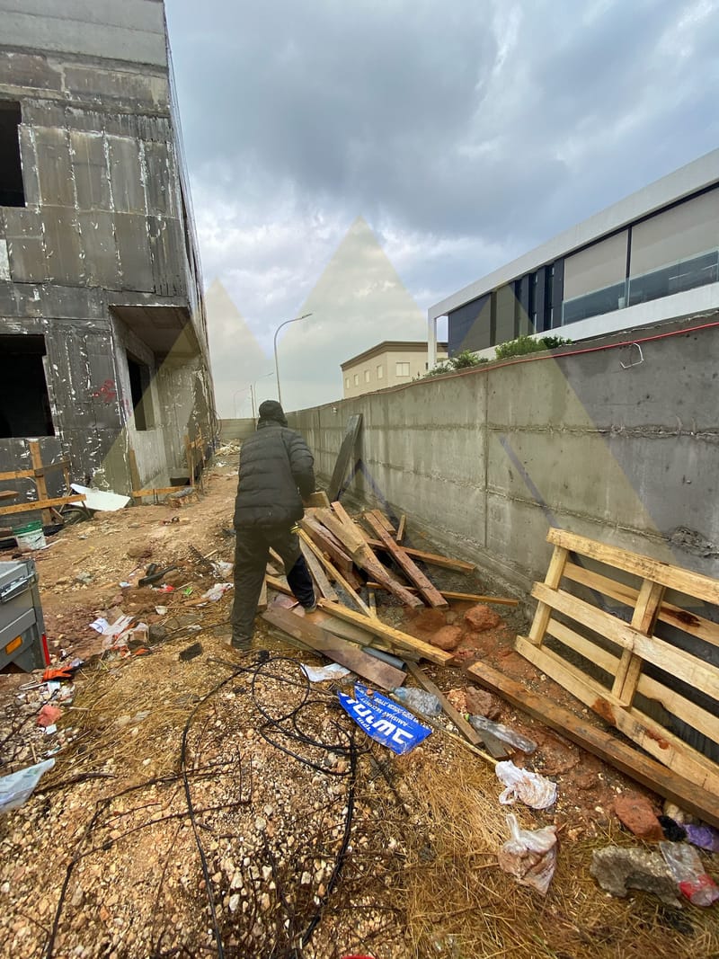 12/2024- יציקת חומות