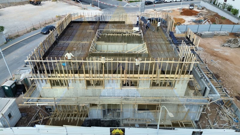 11/24 - יציקת גג