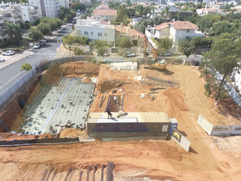 09/2024 - יציקת רצפת מרתף 