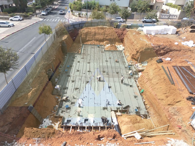 09/2024 - יציקת רצפת מרתף 