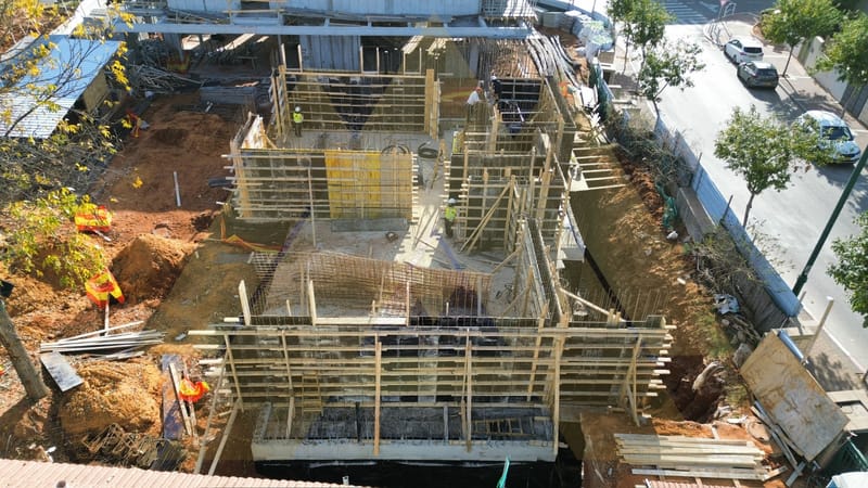 10/2024 - יציקה קומת הקרקע