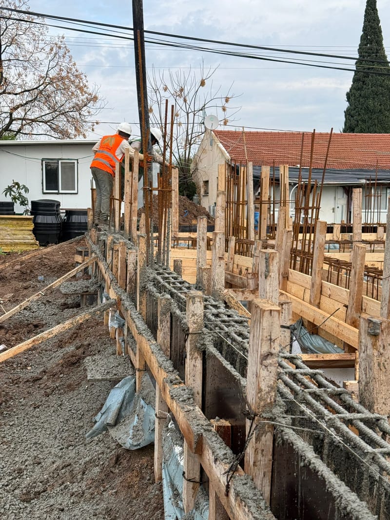 מושב אחיעזר - 37