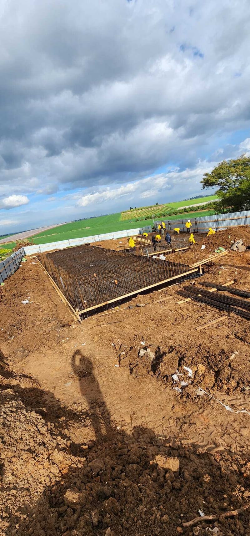 יציקת קומת קרקע 