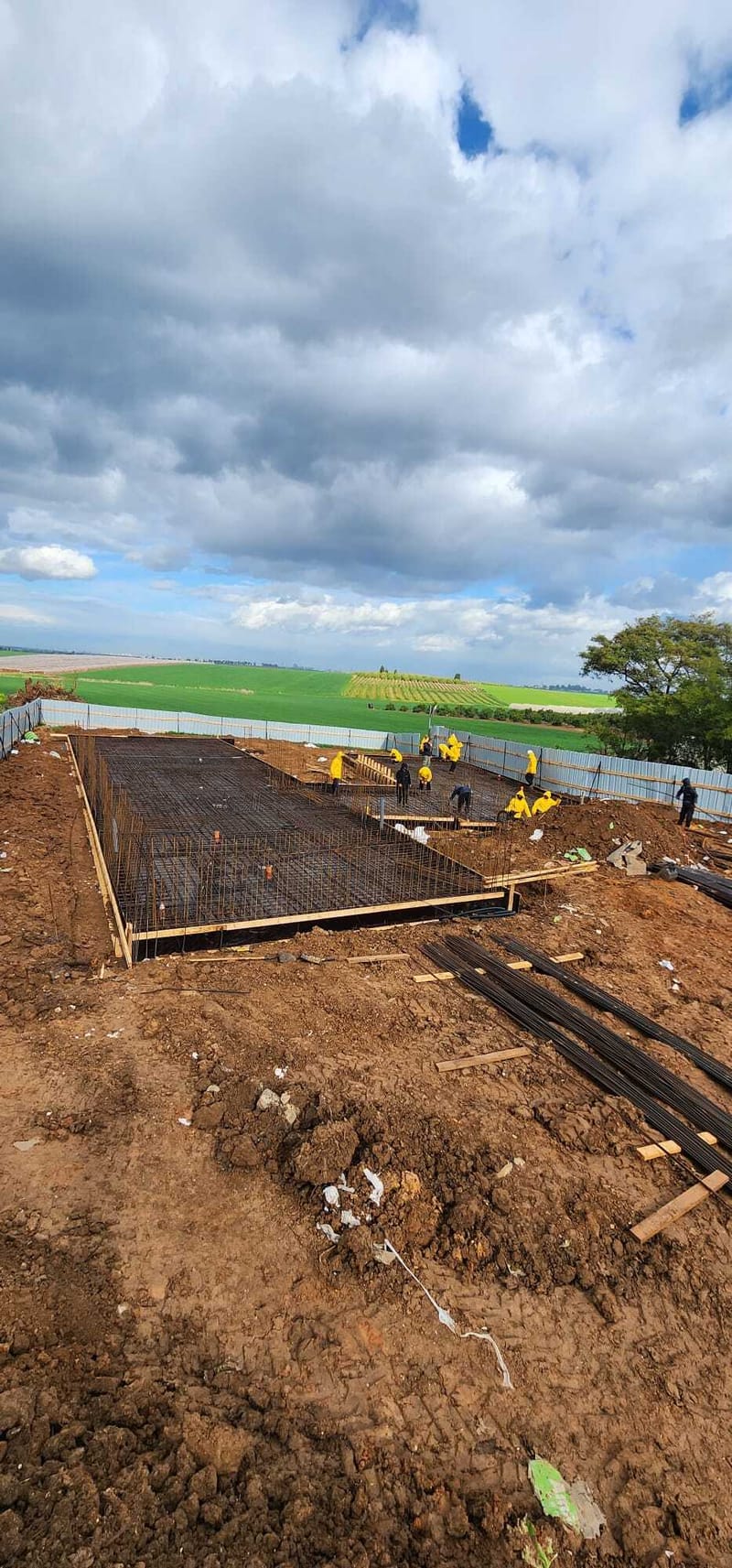 יציקת קומת קרקע 