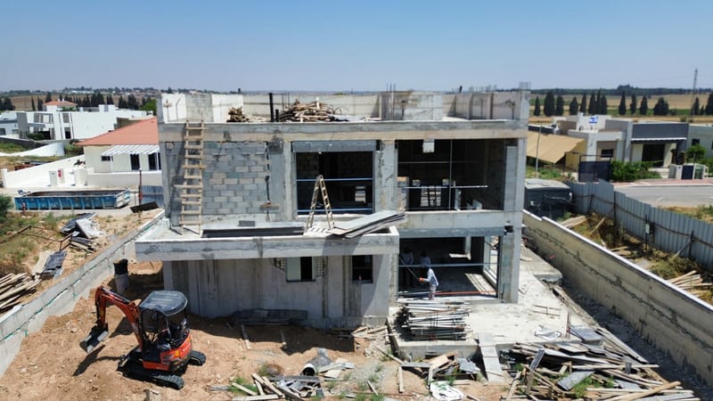 מעטפת קומת קרקע 