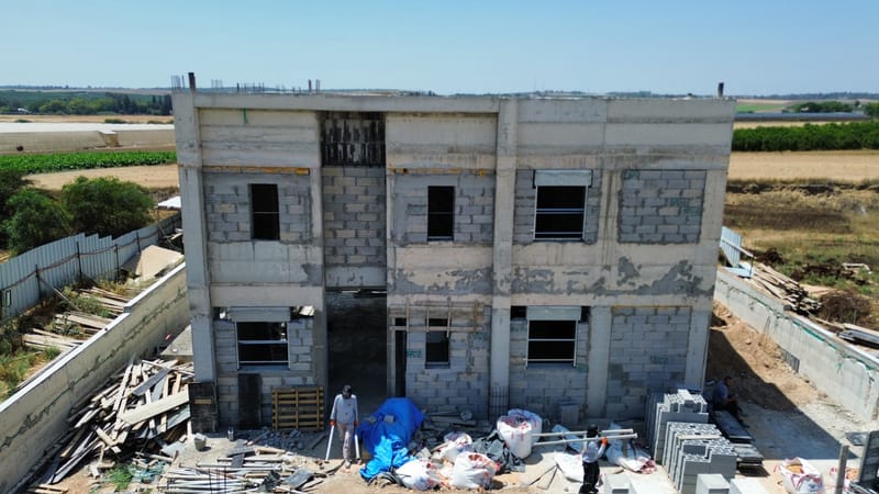 סיום בניית שלד ומעטפת