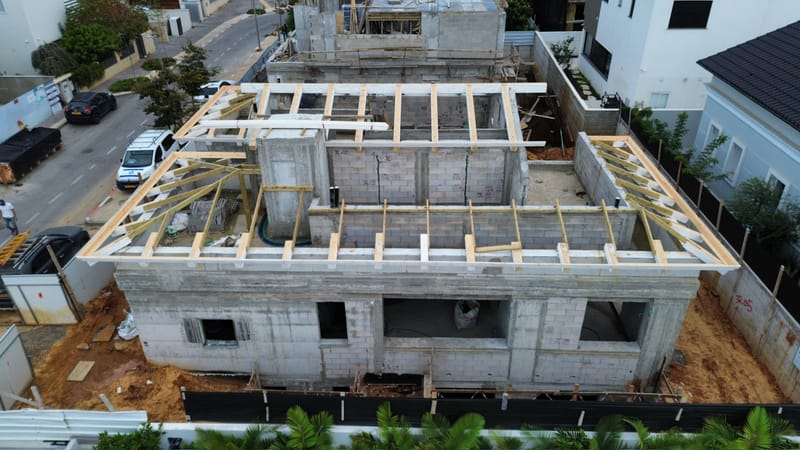 סיום בניית שלד