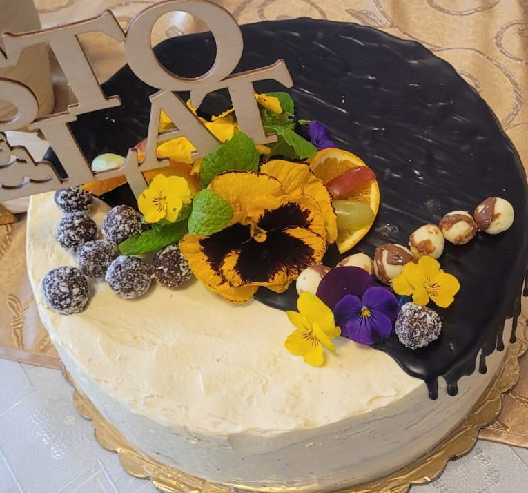 TORT RAFFAEULLO Z ALKOHOLEM