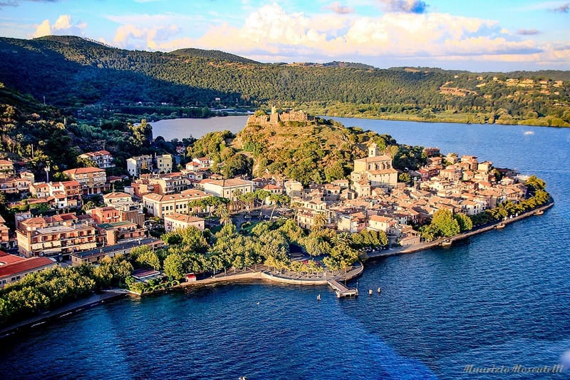 Trevignano Romano על אגם Bracciano