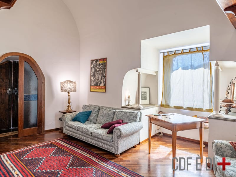 For lovers of the historical charm of small towns : (Viterbo area)