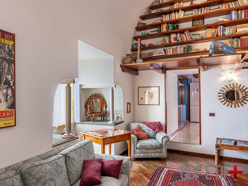 For lovers of the historical charm of small towns : (Viterbo area)