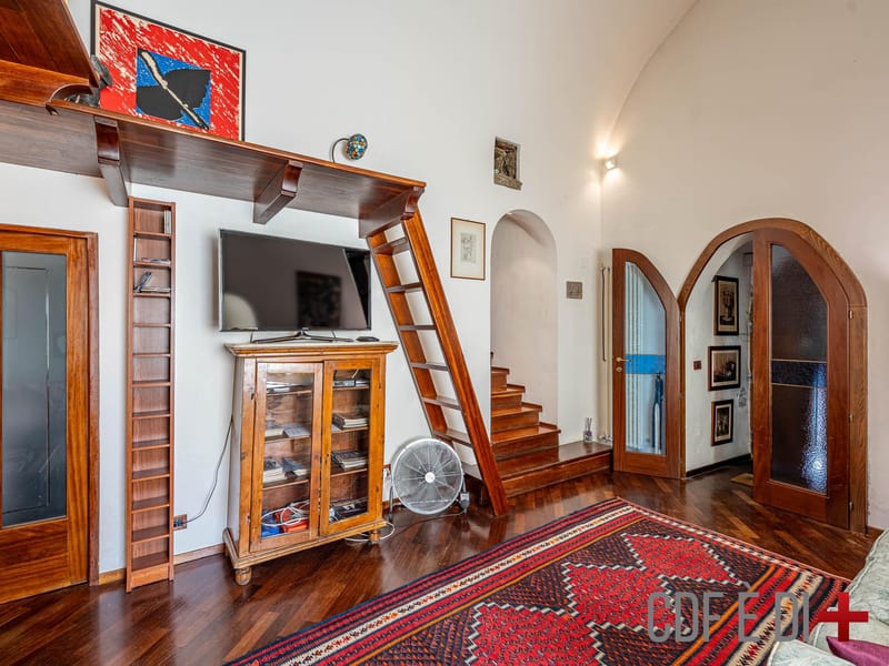 For lovers of the historical charm of small towns : (Viterbo area)