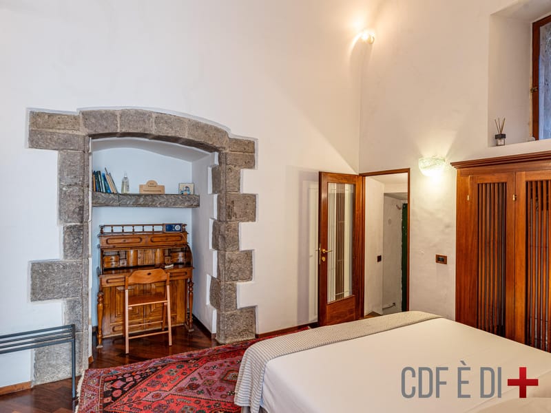 For lovers of the historical charm of small towns : (Viterbo area)