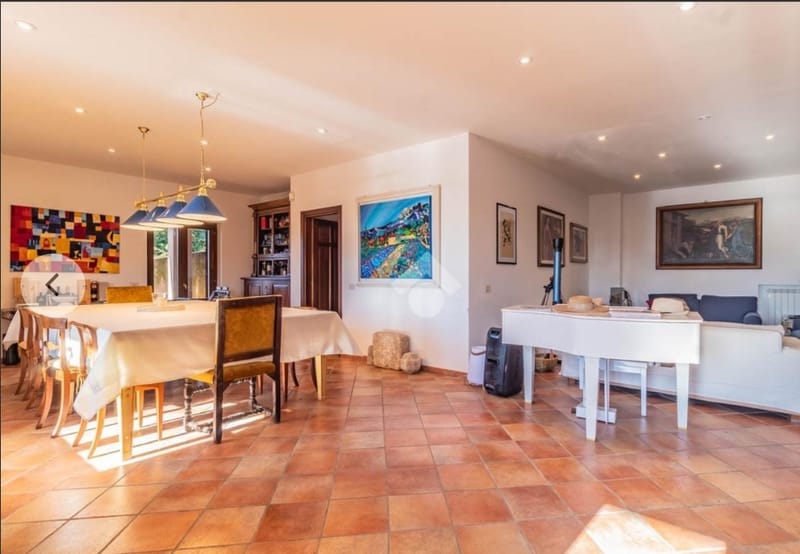 וילה יוקרתית מדהימה למכירה 40 דקות ממרכז רומא