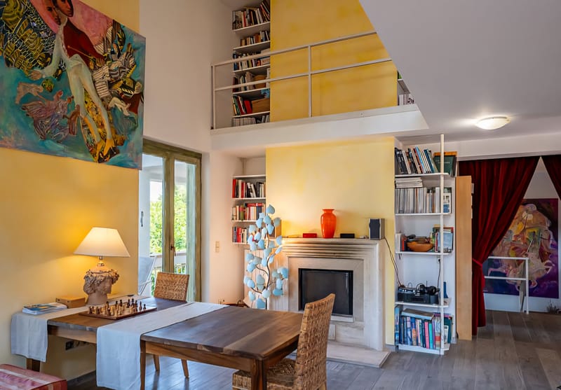 וילה מדהימה למכירה מול האגם בלאציו 