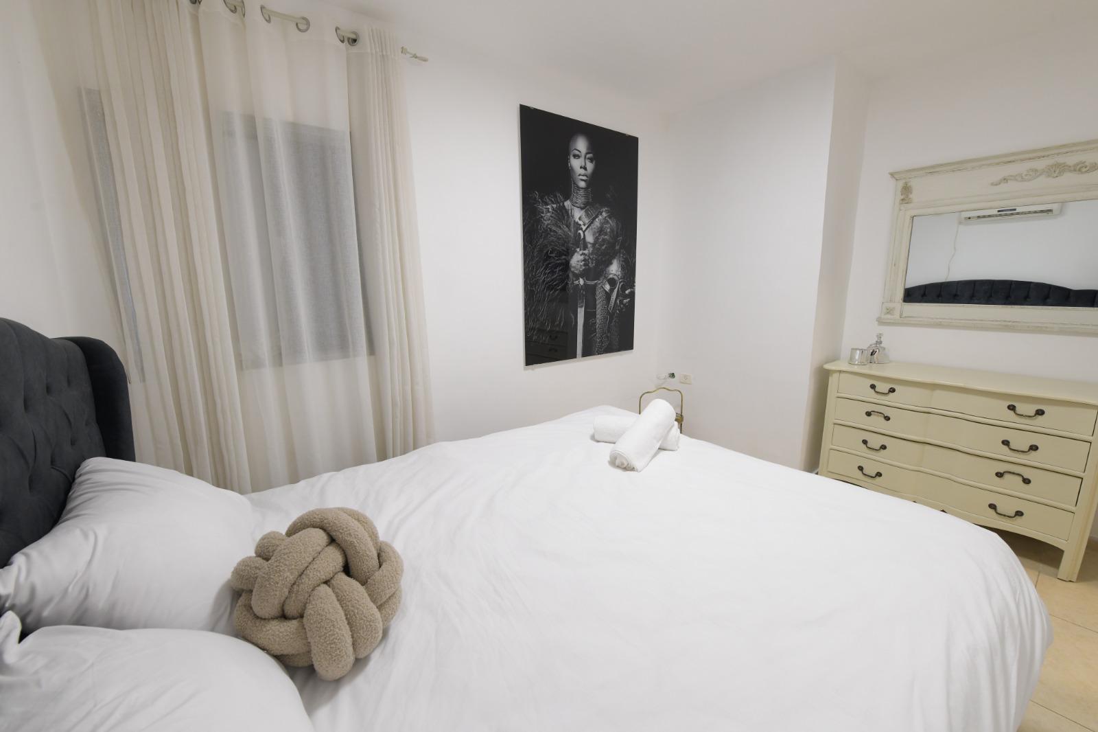 וילה ענקית מפנקת מותאמת למשפחות נמצאת בשכונת השחמון בפירות