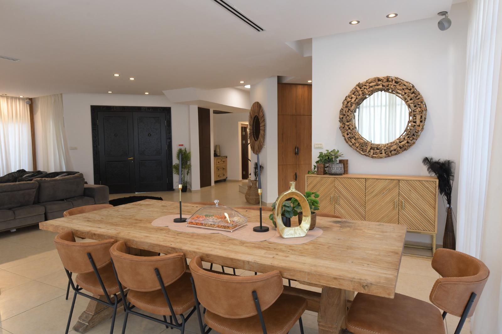 וילה ענקית מפנקת מותאמת למשפחות נמצאת בשכונת השחמון בפירות