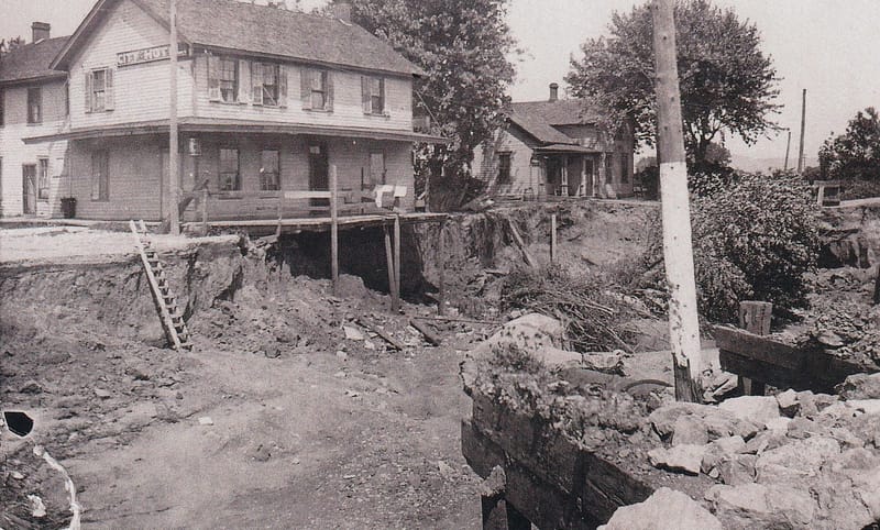 1914 Flood City Night Club and Bridge