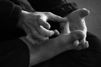 Cours hebdomadaires d'IPSM - douleurs et limitations de mouvements - Tous les jeudis de 18h à 19h