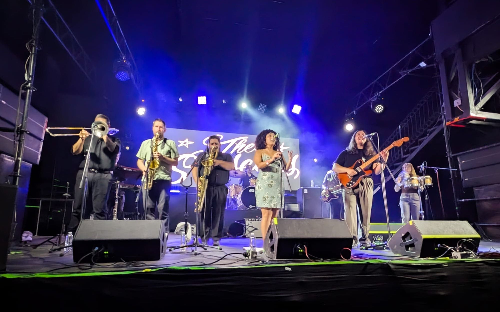 Una noche en club del desamor: The Altons & Thee Sinseers