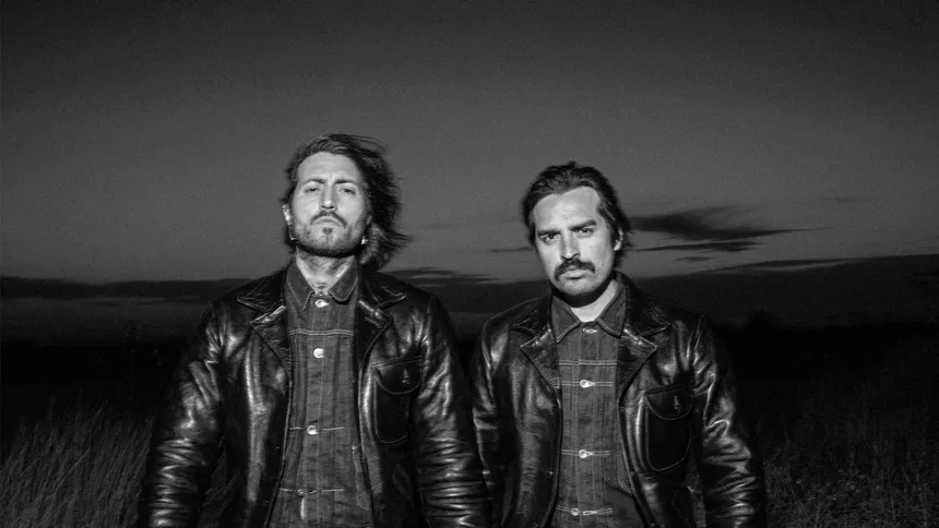 Hermanos Gutiérrez regresan a Guadalajara: una cita imperdible con el desierto sonoro