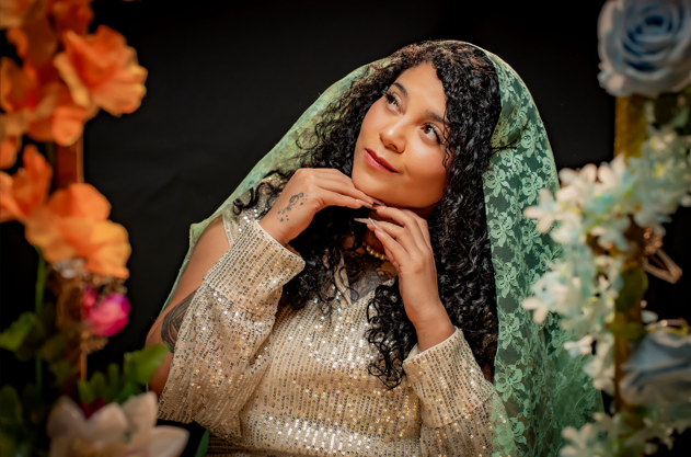 Blu Martinez estrena su nuevo tema "Niña Buena"