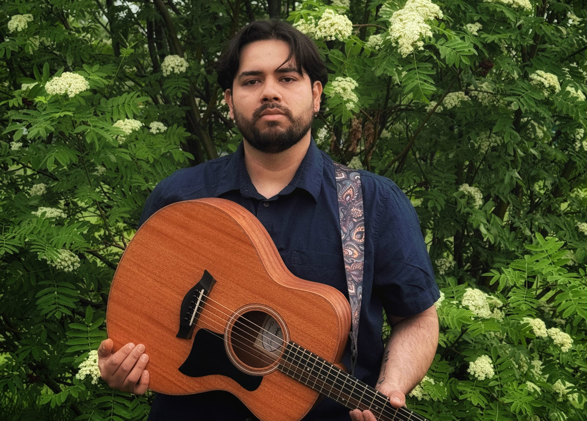 Fred Leán estrena “El Tiempo”, una fusión de folk pop y bossa nova.