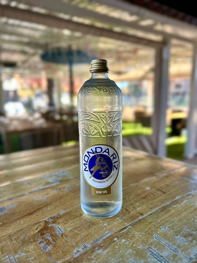 Agua mondariz sin gas