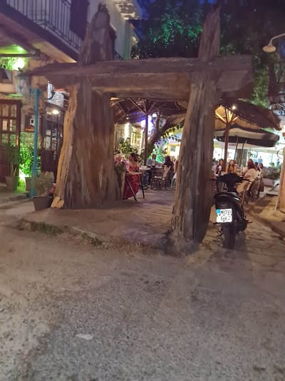 אפרודיטה או ארטמיס?