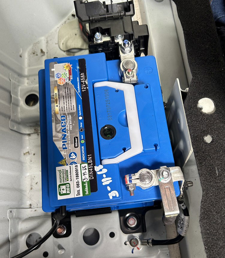 เเบตลูกเล็ก BYD Dolphin  ยี่ห้อ Pinaco ลูกสีฟ้า